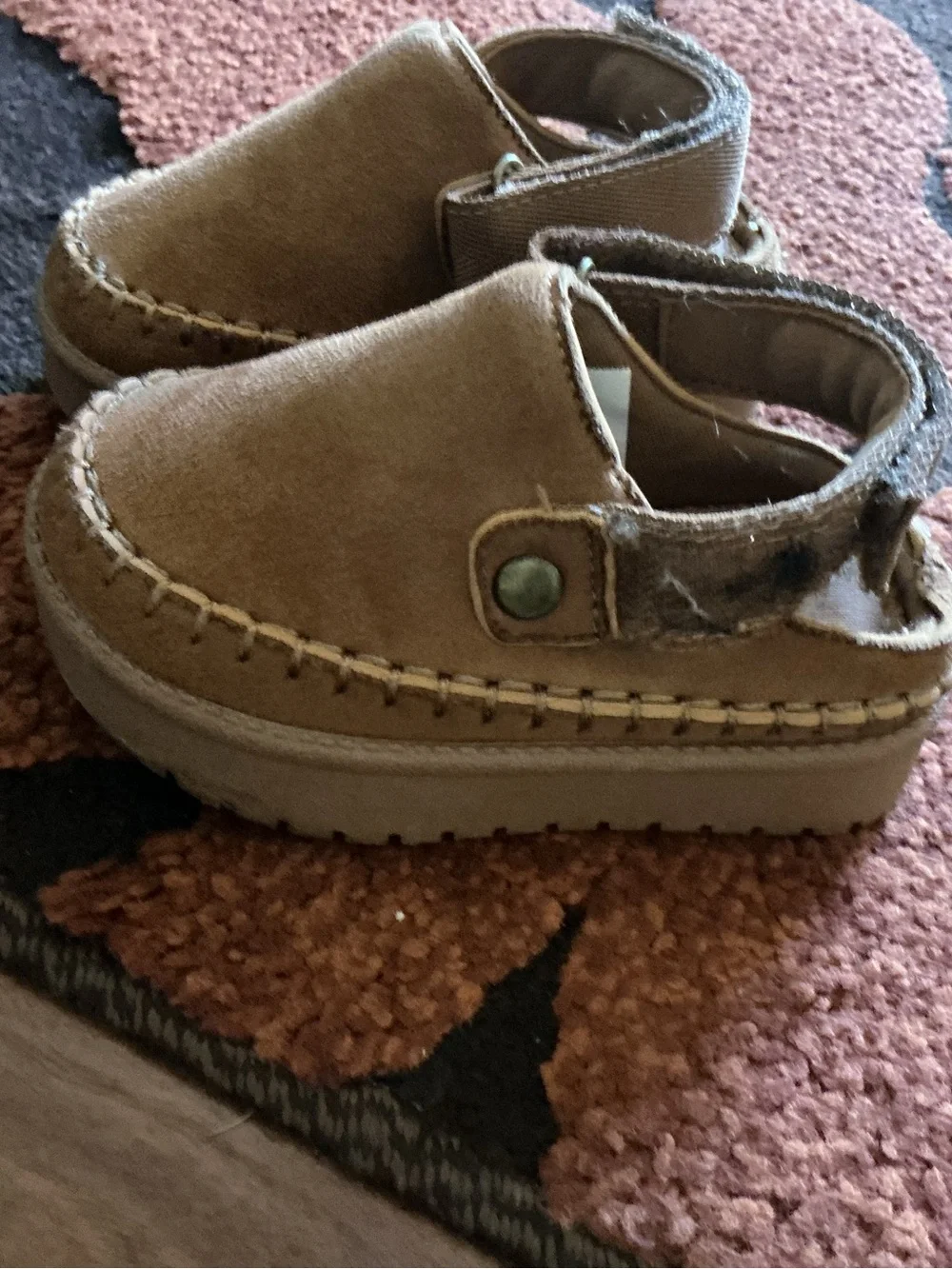 Unbranded Kids Tan Suede Moccasin Slip-Ons with Hook Strap